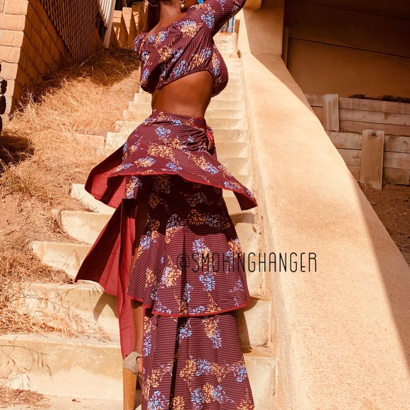 Gorgeous skirt set - Picture 2 of 3